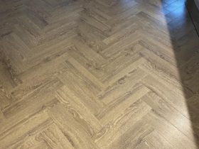 Luxury Vinyl Tiles - Wood - Amtico Signature Aspen Oak Parquet Design - Superfloors Sydney