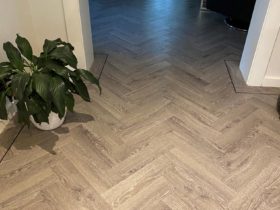 Luxury Vinyl Tiles - Wood - Amtico Signature Aspen Oak Parquet Design - Superfloors Sydney