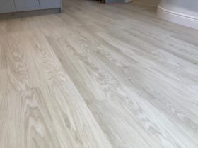 Luxury Vinyl Tiles - Wood - Amtico Spacia White Oak Vinyl - Superfloors Sydney