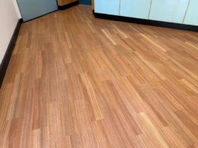 Luxury Vinyl Tiles - Wood - Karndean Knight Natural Spotted Gum - Superfloors Sydney