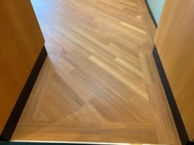 Luxury Vinyl Tiles - Wood - Karndean Knight Natural Spotted Gum - Superfloors Sydney