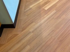 Luxury Vinyl Tiles - Wood - Karndean Knight Natural Spotted Gum - Superfloors Sydney