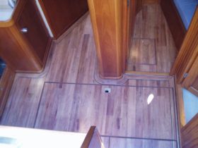 Marine Luxury Yacht - Amtico Vinyl Teak Wood With Gold Border - Superfloors Sydney